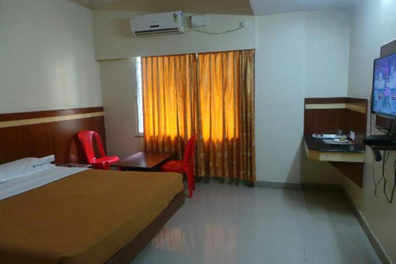 Mlc Gateway Deluxe Inn Bangalore Exterior photo